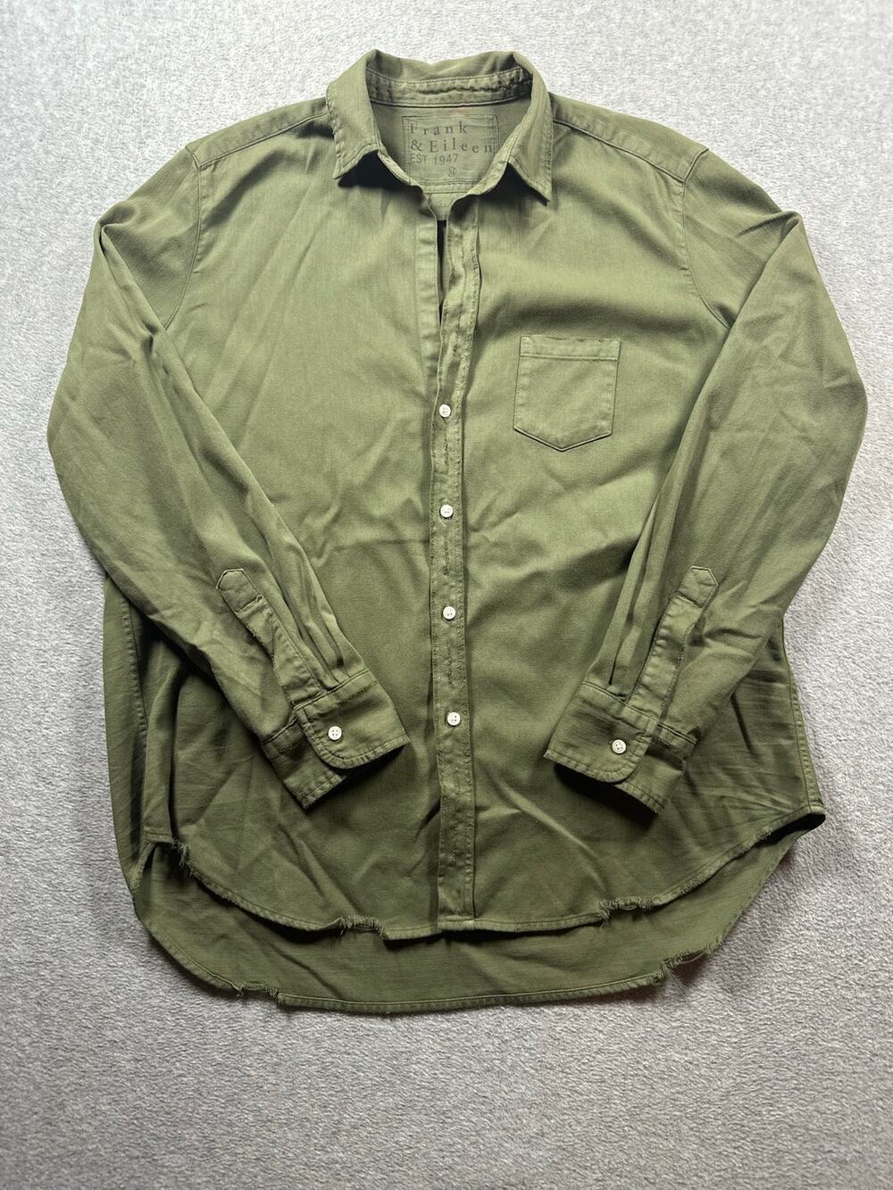 Frank & Eileen "Eileen" Button Up Shirt Medium Olive Green Cotton Long Sleeves